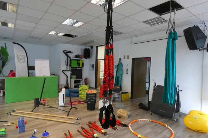 4D Pro ReAction Trainer, Deckenaufhängung mit Expandern, schwarz/rot